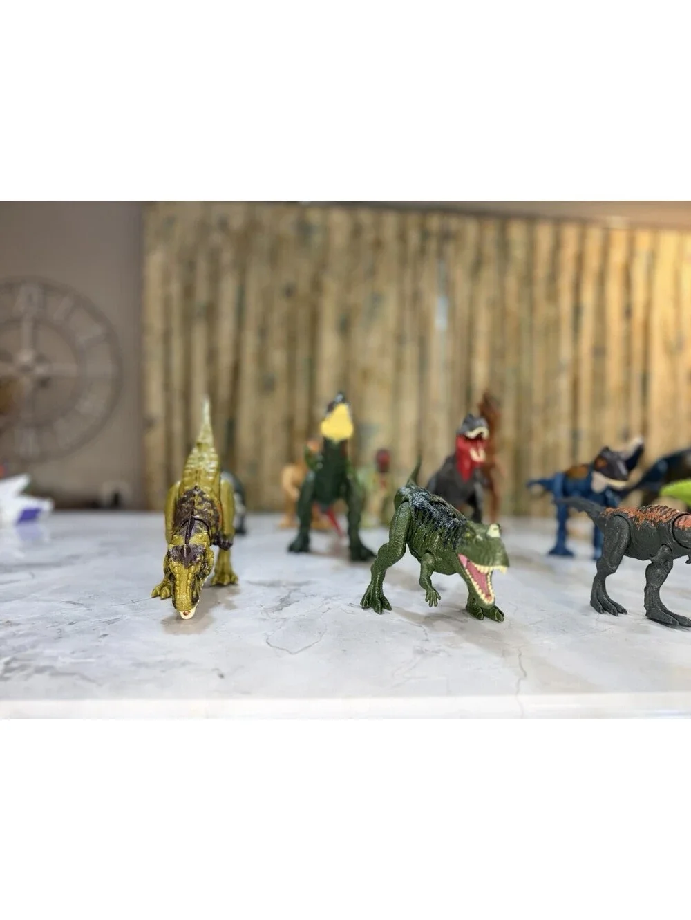 Lot of 16 Mattel Jurassic World Dinosaurs Roarivores Savage Strike Attack Pack